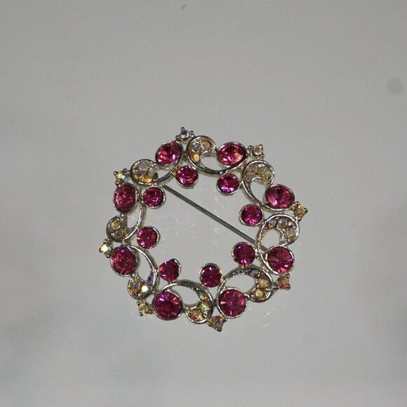 Sparkling Pink Rhinestones Brooch Silver Tone Metal 1.75 inch - Picture 5 of 6